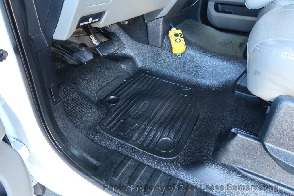 Used 2018 Ford F550 2WD Regular Cab Super Duty image 12
