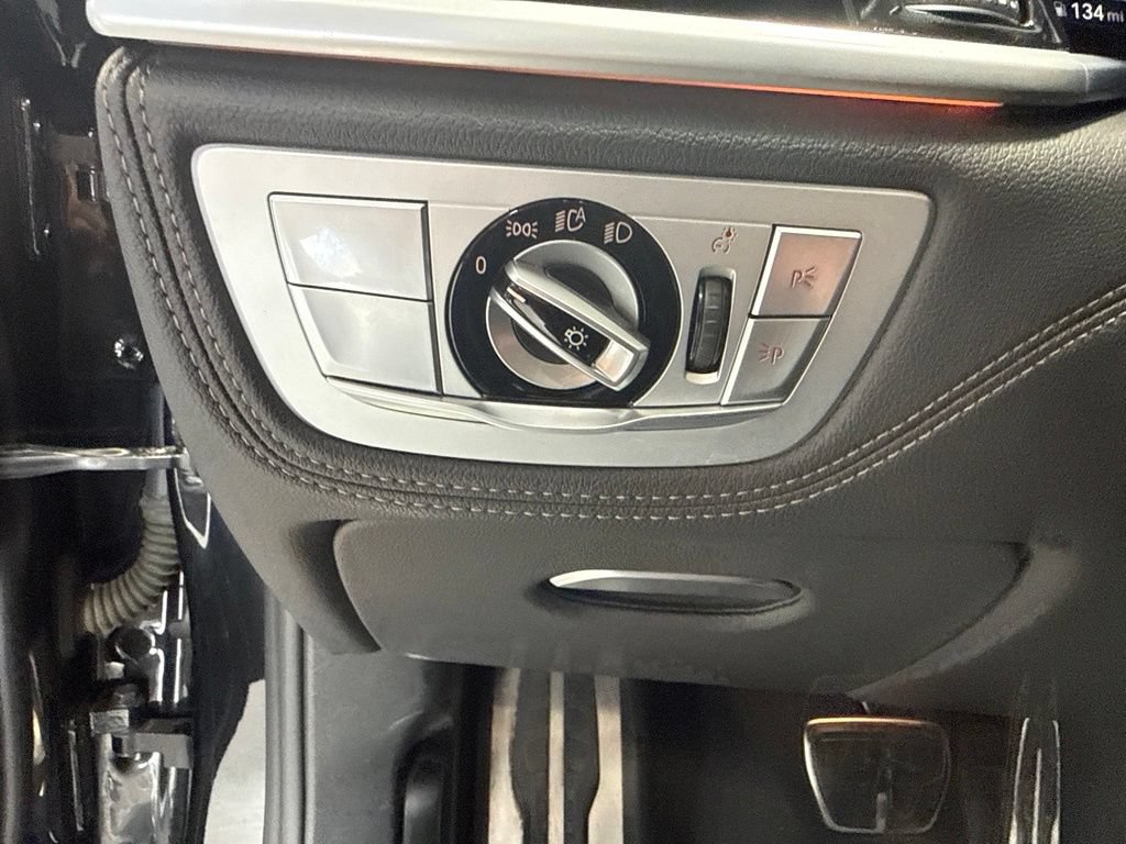 Used 2022 BMW 750i xDrive w/ M Sport Package AWD/4WD image 19