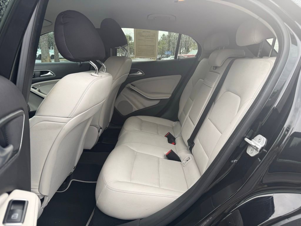 Used 2015 Mercedes-Benz GLA 250 image 22