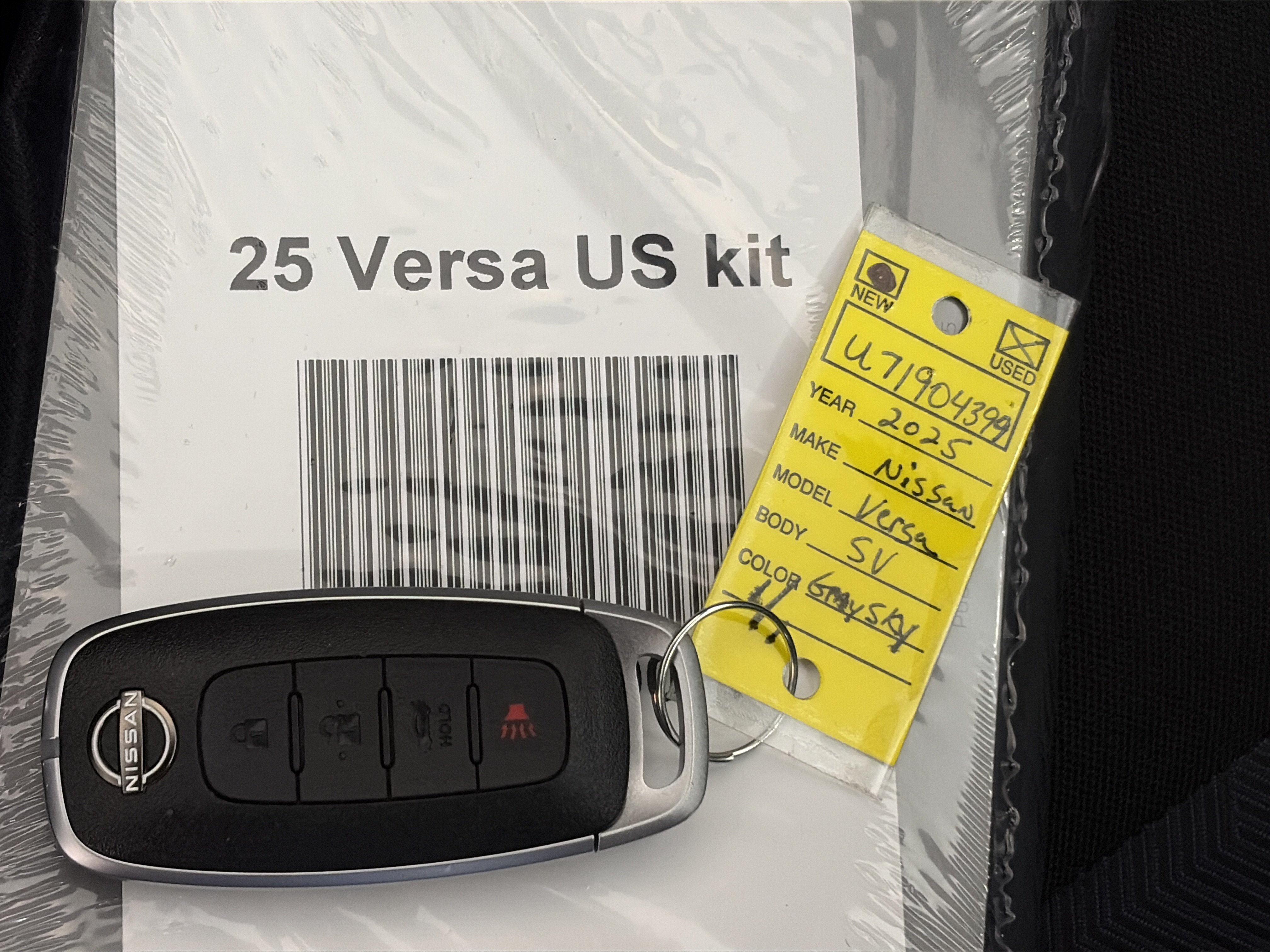 Used 2025 Nissan Versa SV w/ Trunk Package FWD image 30