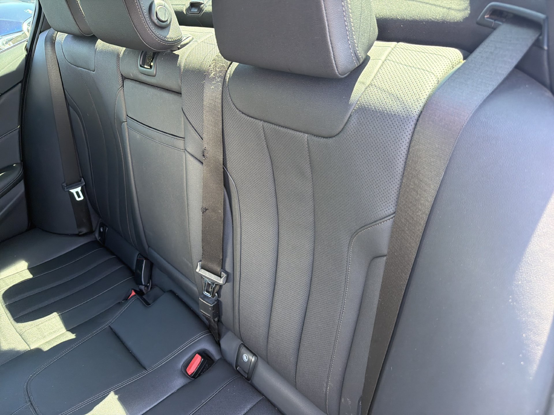 Used 2021 BMW 530i w/ Premium Package RWD image 20