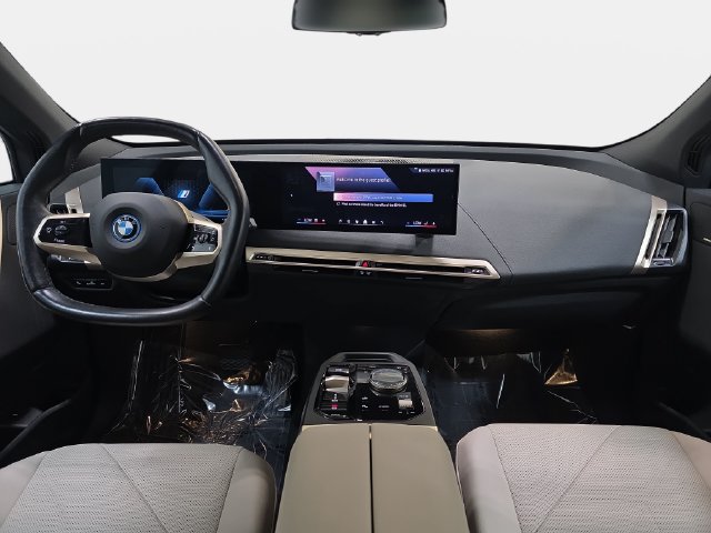 Certified 2024 BMW iX xDrive50 w/ Premium Package AWD/4WD image 9