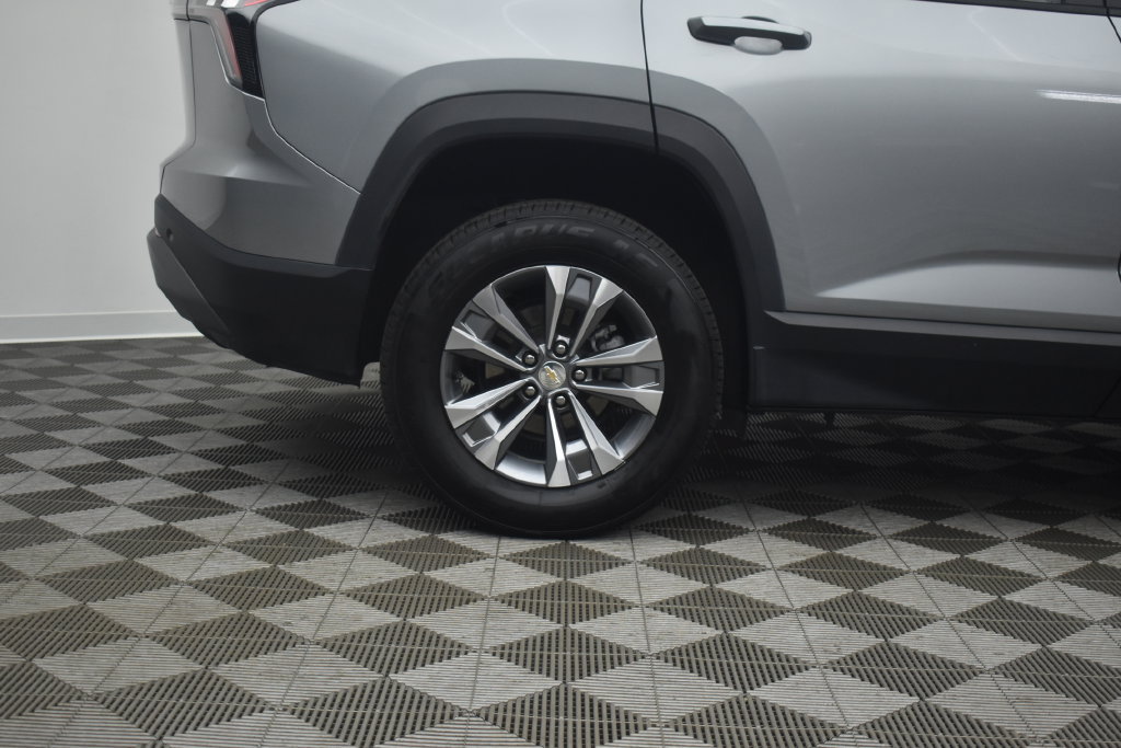 Used 2025 Chevrolet Equinox LT FWD image 25