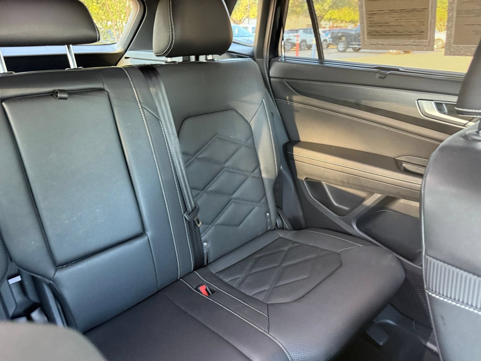 Used 2026 Volkswagen Atlas Cross Sport SE FWD image 37