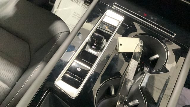 New 2026 Volkswagen Atlas Cross Sport SEL R-Line AWD/4WD image 18