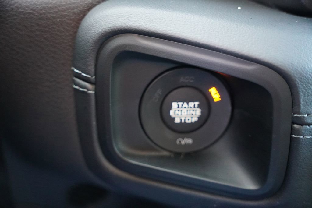 Certified 2025 Jeep Wrangler Unlimited Sahara w/ Safety Group image 27