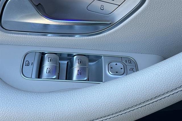 Used 2020 Mercedes-Benz GLS 450 4MATIC image 11