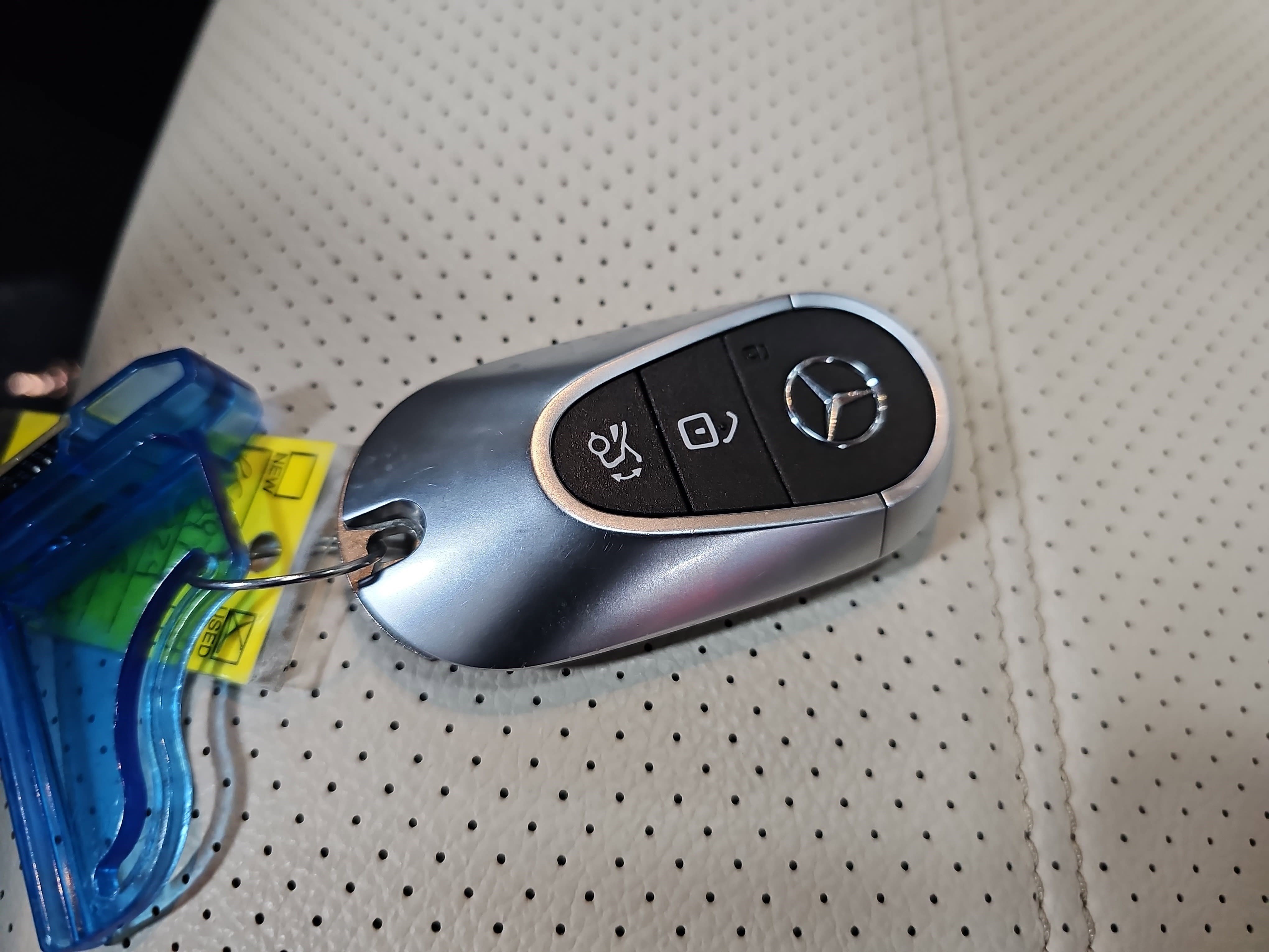 Certified 2024 Mercedes-Benz GLC 300 4MATIC image 37