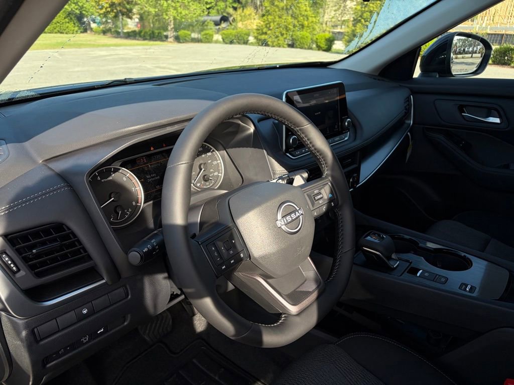 New 2026 Nissan Rogue SV FWD image 14