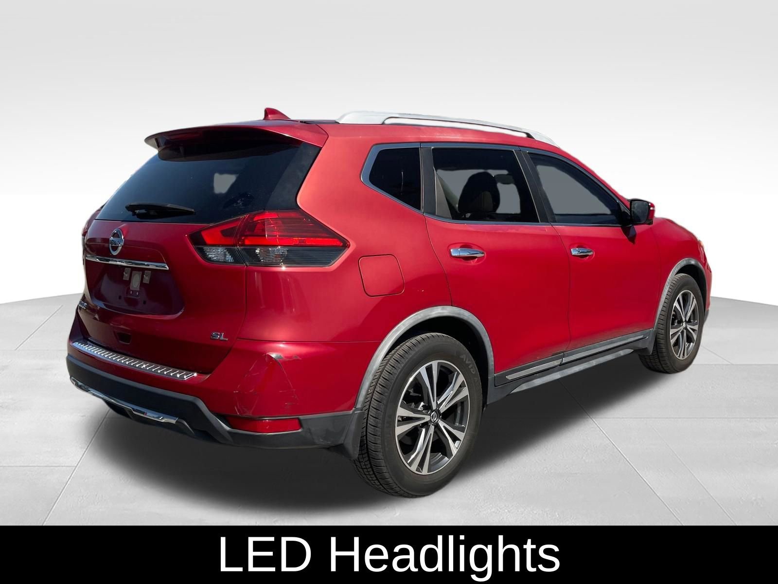 Used 2017 Nissan Rogue SL w/ SL Premium Package FWD image 5