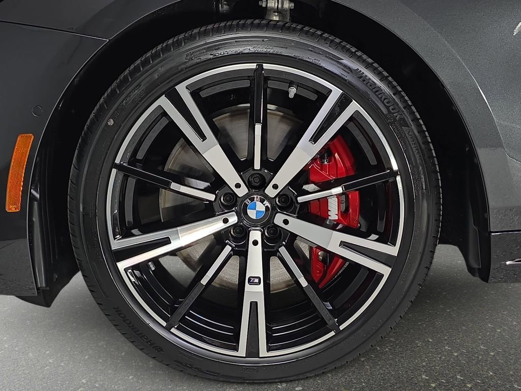 New 2026 BMW 540i xDrive w/ Executive Package image 32