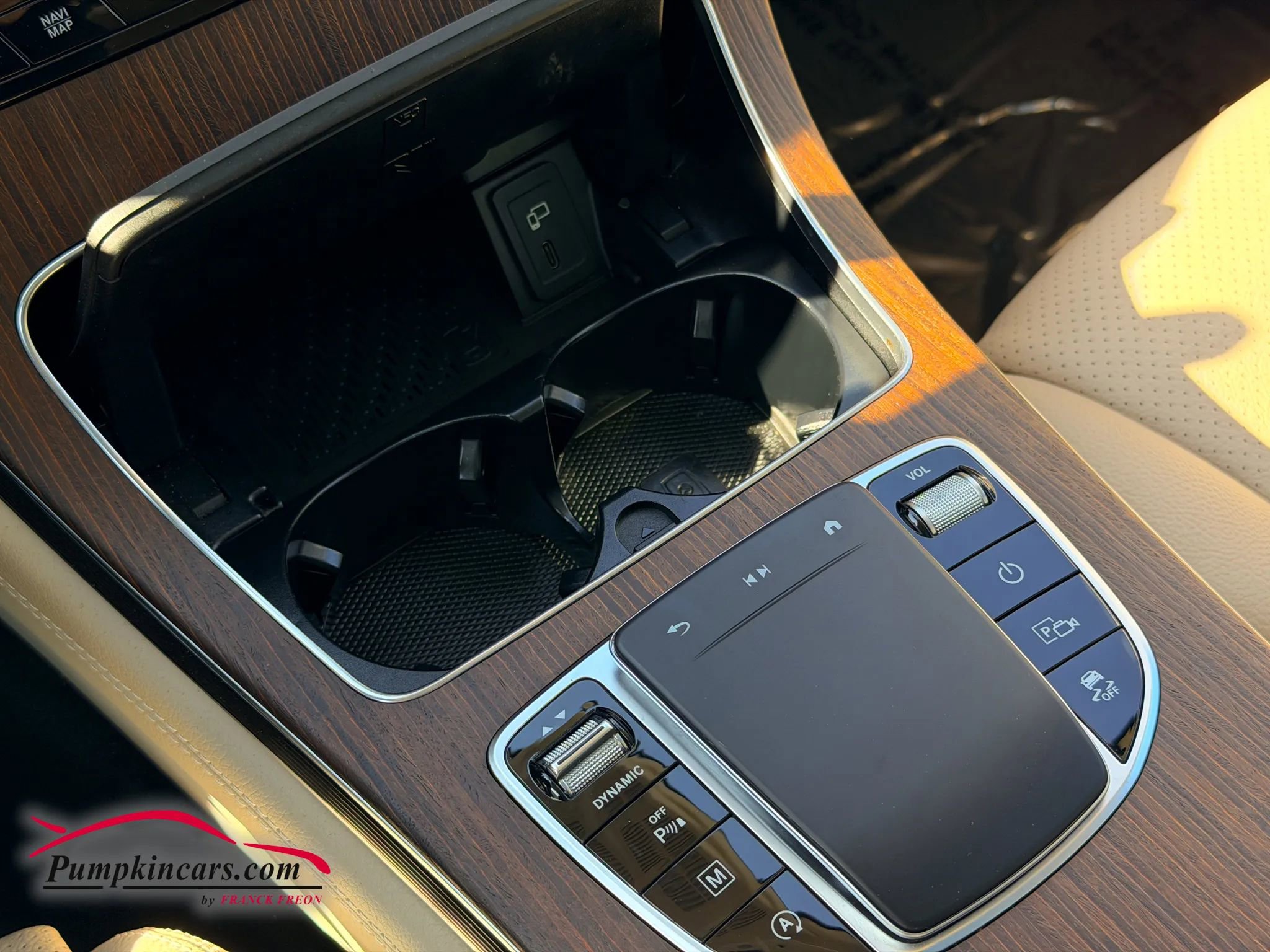 Used 2020 Mercedes-Benz GLC 300 4MATIC image 30