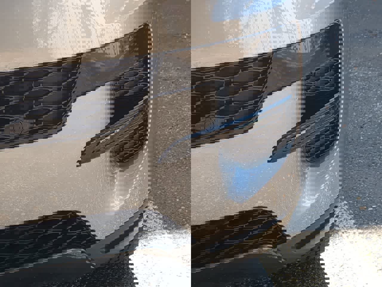 Used 2025 Land Rover Range Rover Sport SE image 11