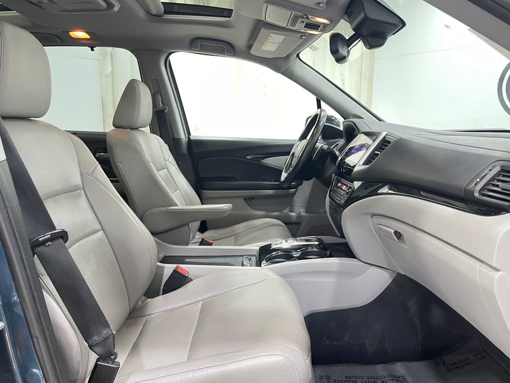 Used 2016 Honda Pilot Elite image 34