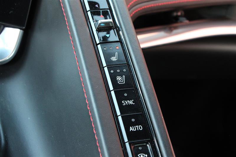 Used 2020 Chevrolet Corvette 3LT w/ 3LT Preferred Equipment Group image 24