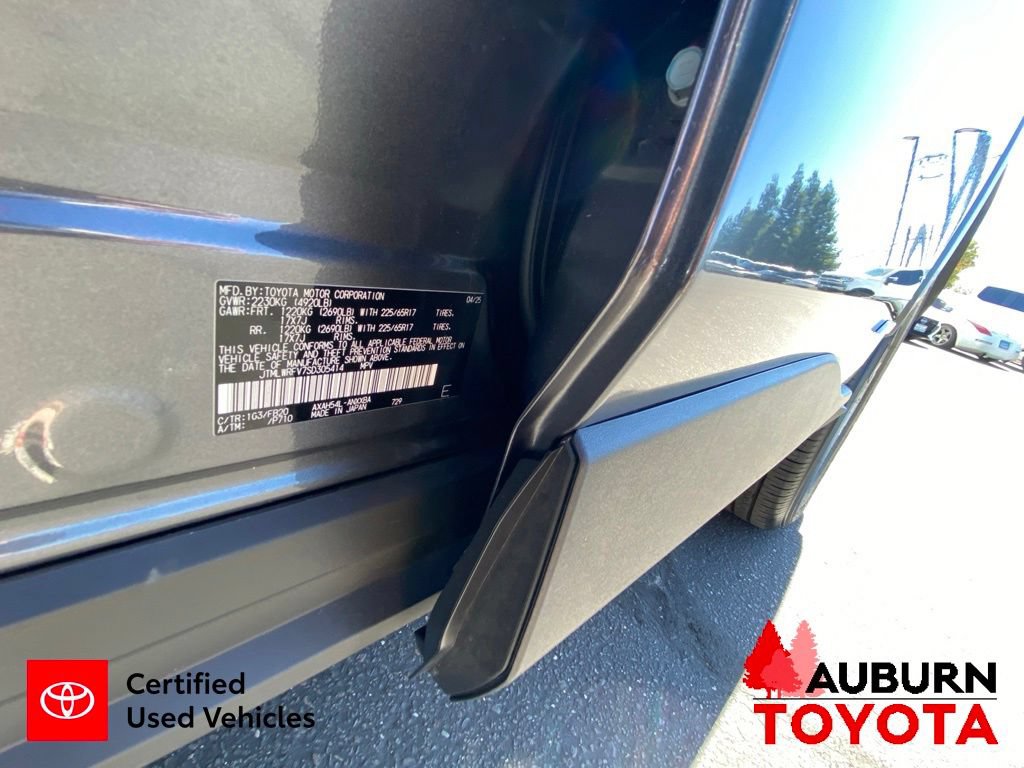 Certified 2025 Toyota RAV4 LE AWD/4WD image 32
