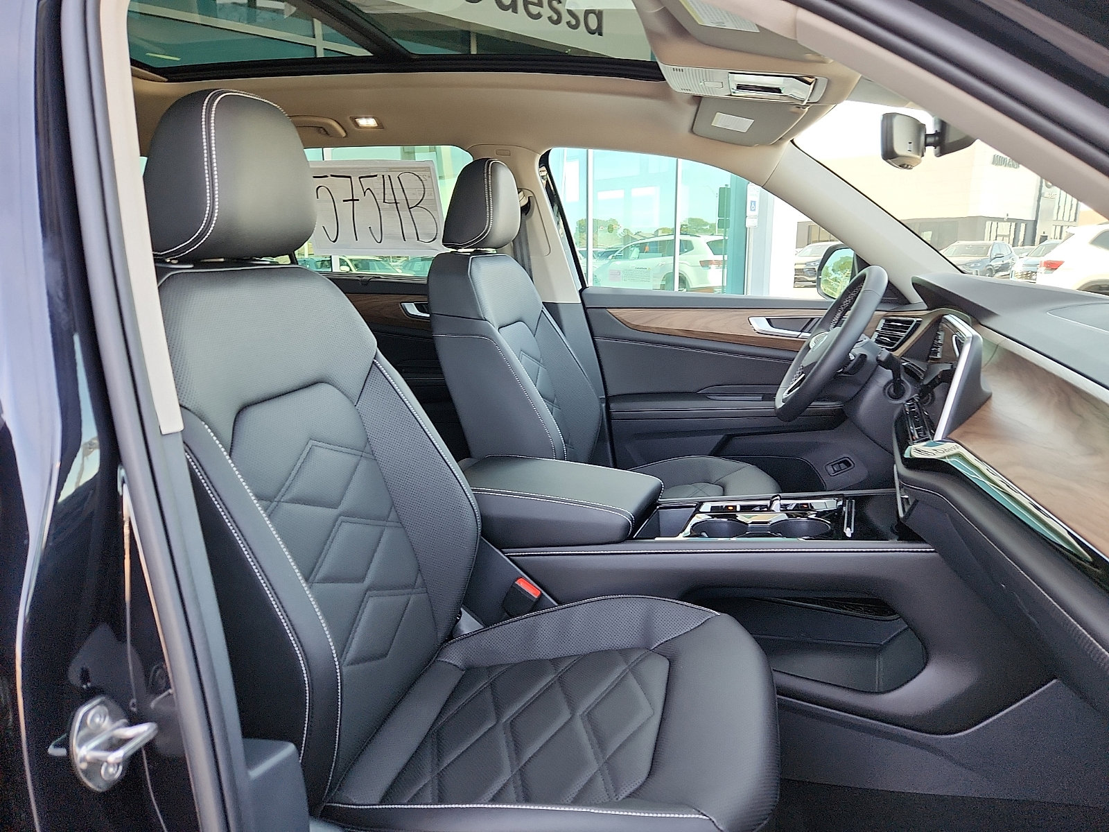 New 2026 Volkswagen Atlas SE FWD image 15
