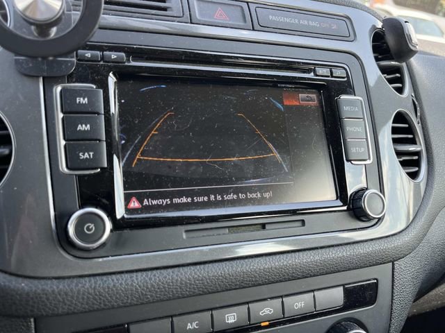 Used 2015 Volkswagen Tiguan S image 32