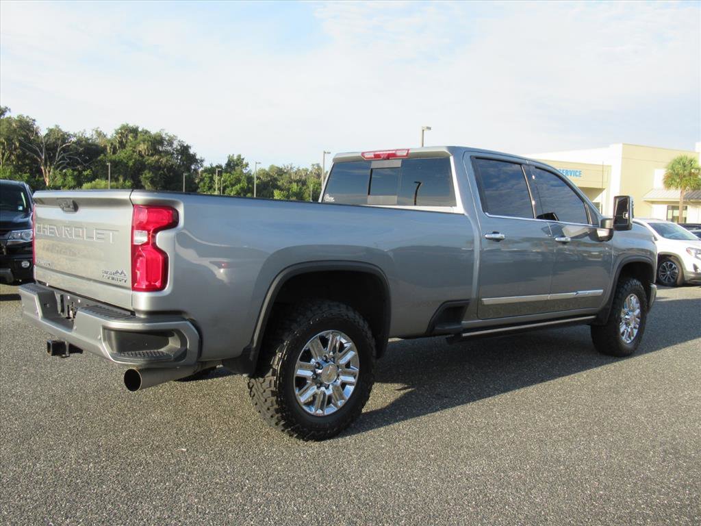 Used 2024 Chevrolet Silverado 2500 High Country w/ Technology Package image 7