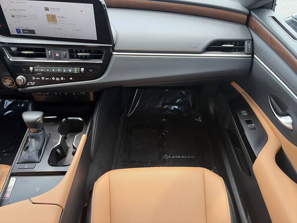 Used 2023 Lexus ES 350 w/ Premium Package FWD image 17