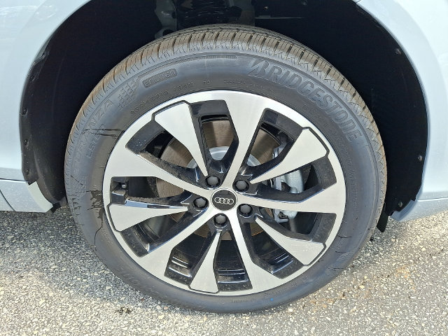 New 2026 Audi Q3 quattro 2.0T AWD/4WD image 5
