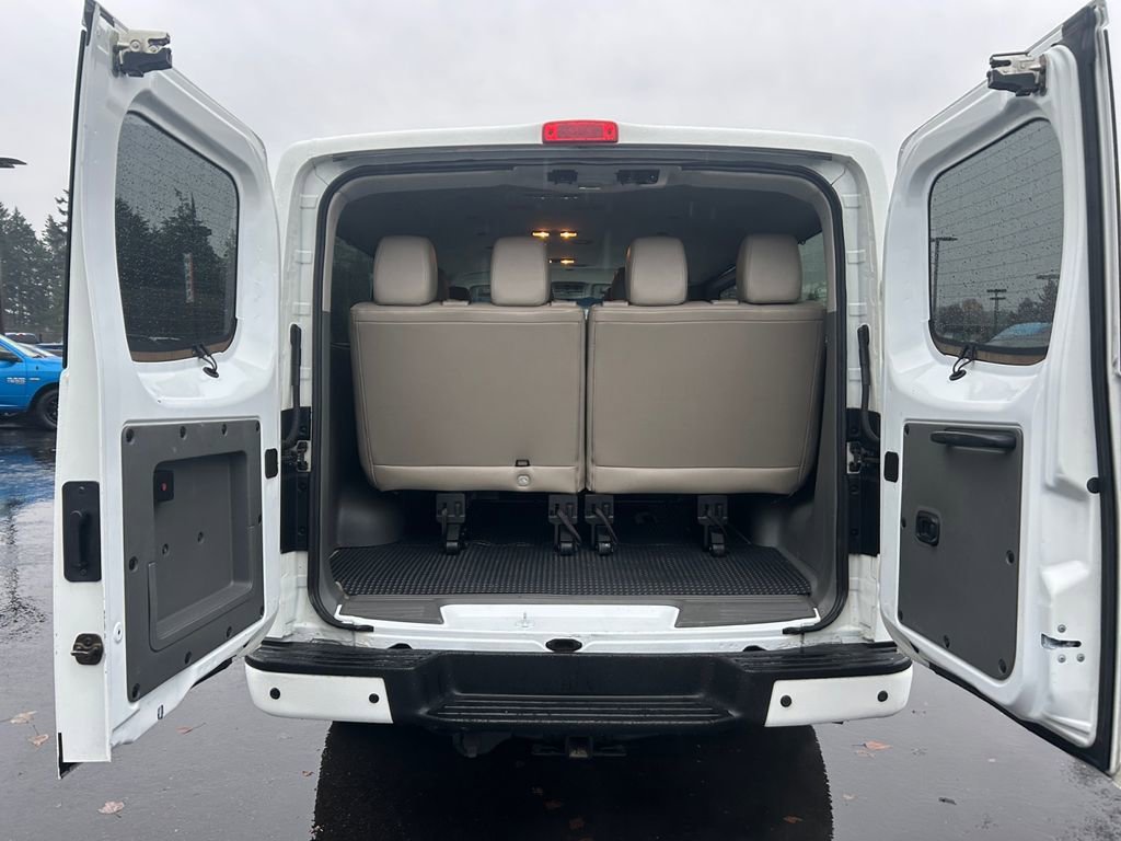 Used 2014 Nissan NV 3500 SL w/ Technology Package image 24