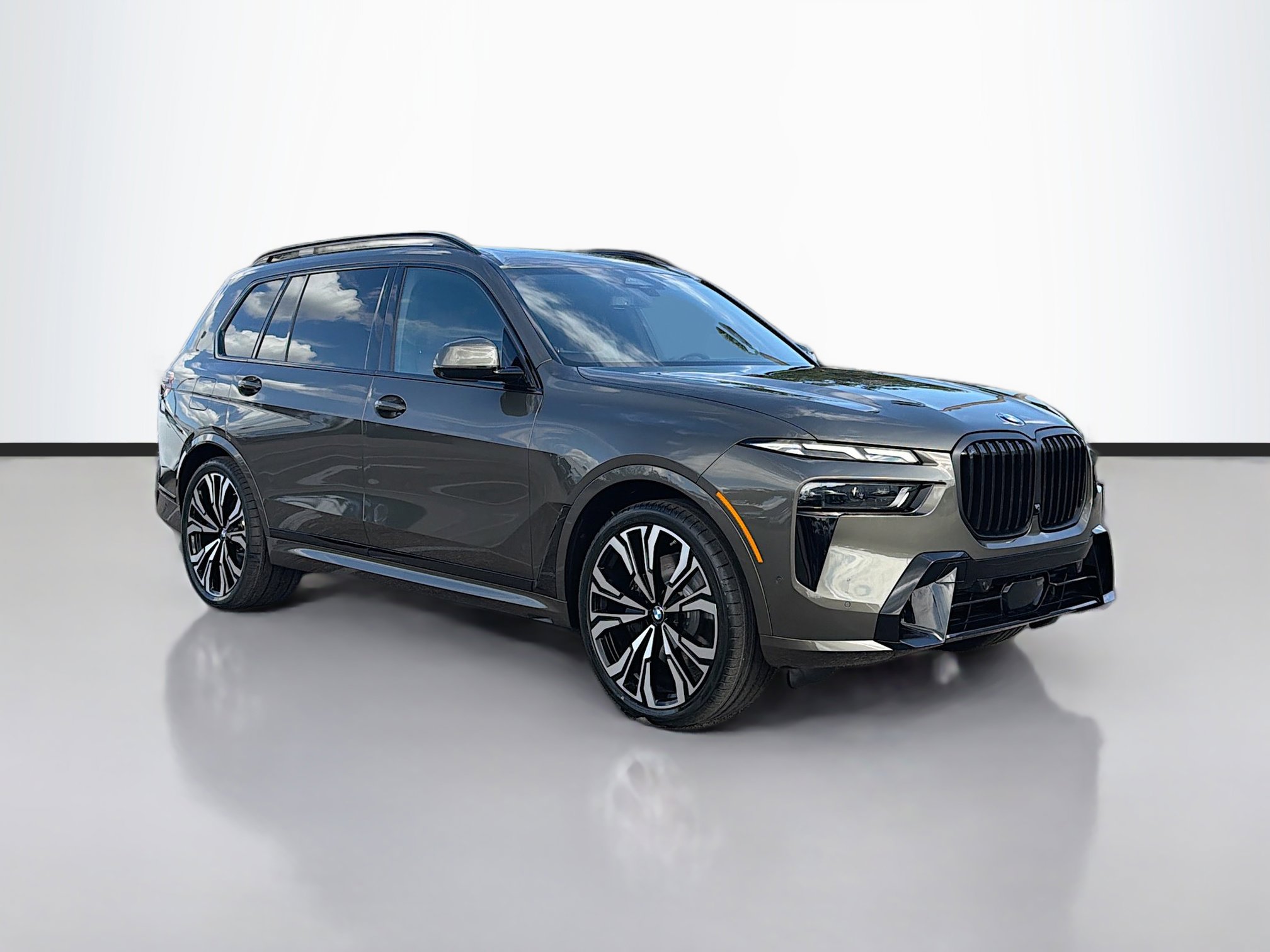 New 2026 BMW X7 xDrive40i w/ M Sport Package