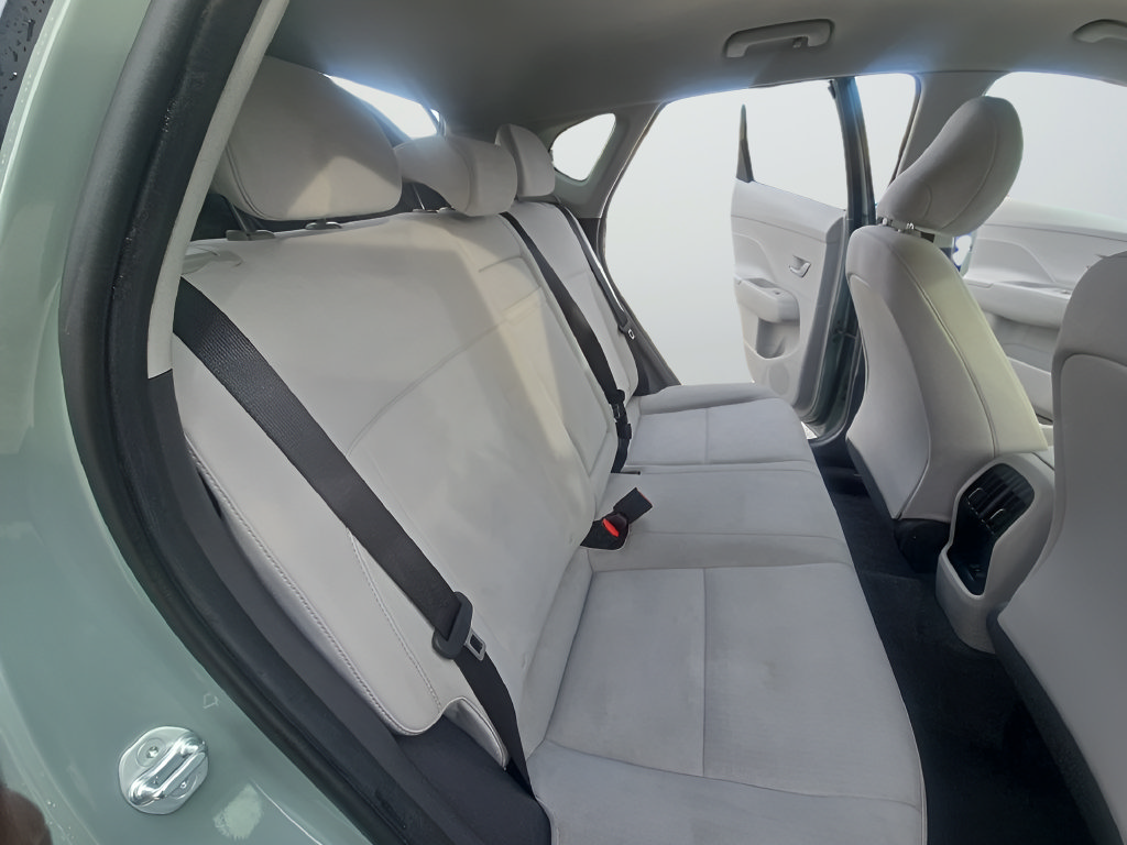 Used 2025 Hyundai Kona SEL FWD image 23