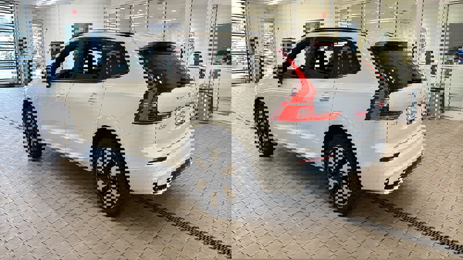 Used 2024 Volvo XC60 T8 Plus w/ Climate Package AWD/4WD image 7