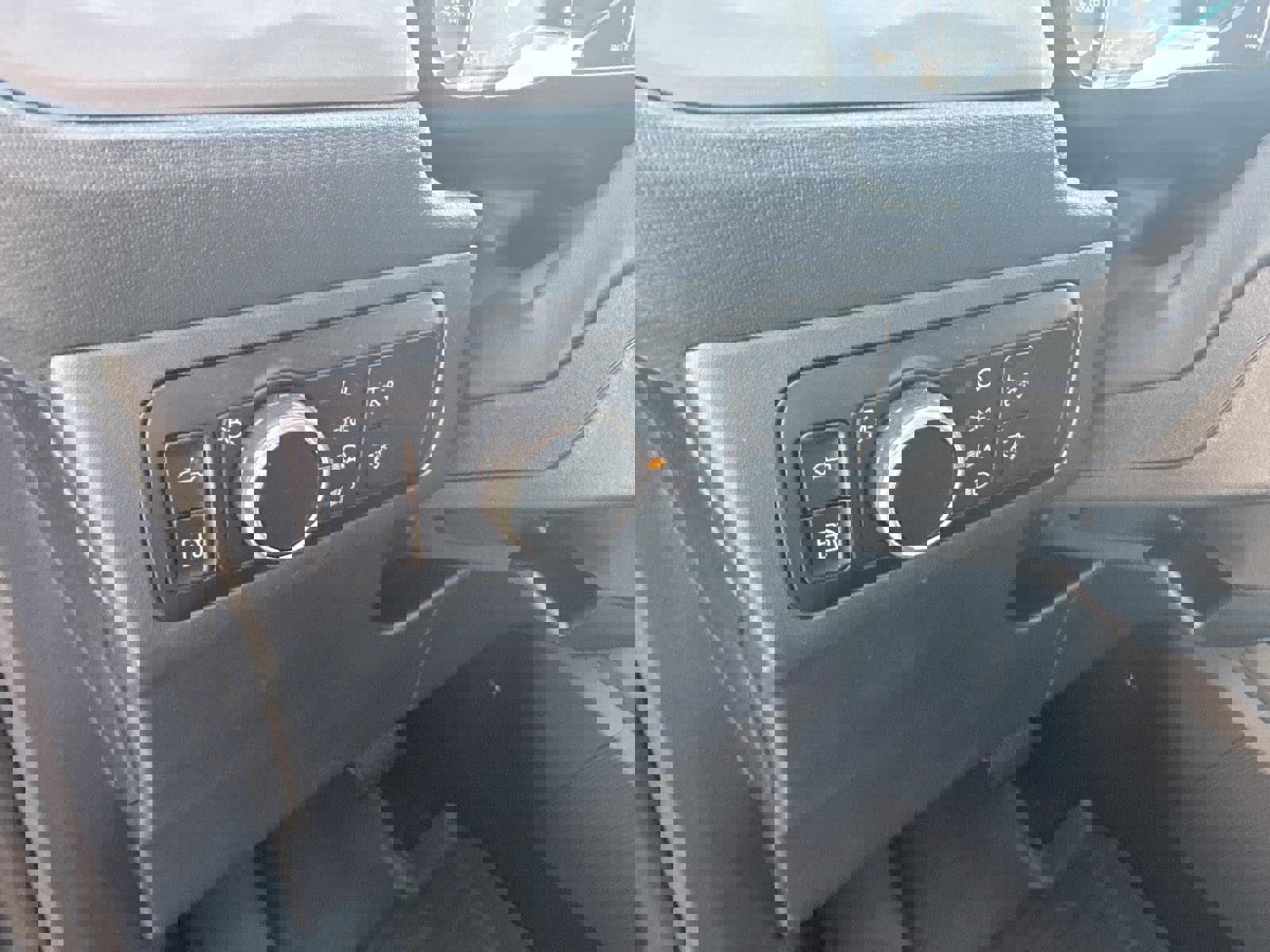 Used 2024 Ford Maverick Lariat w/ Black Appearance Package image 20