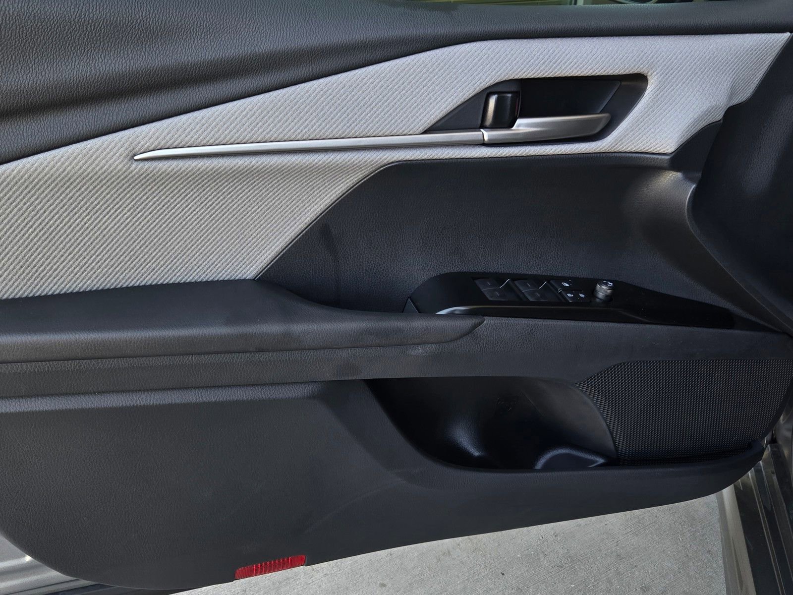 Certified 2026 Toyota Camry SE FWD image 9