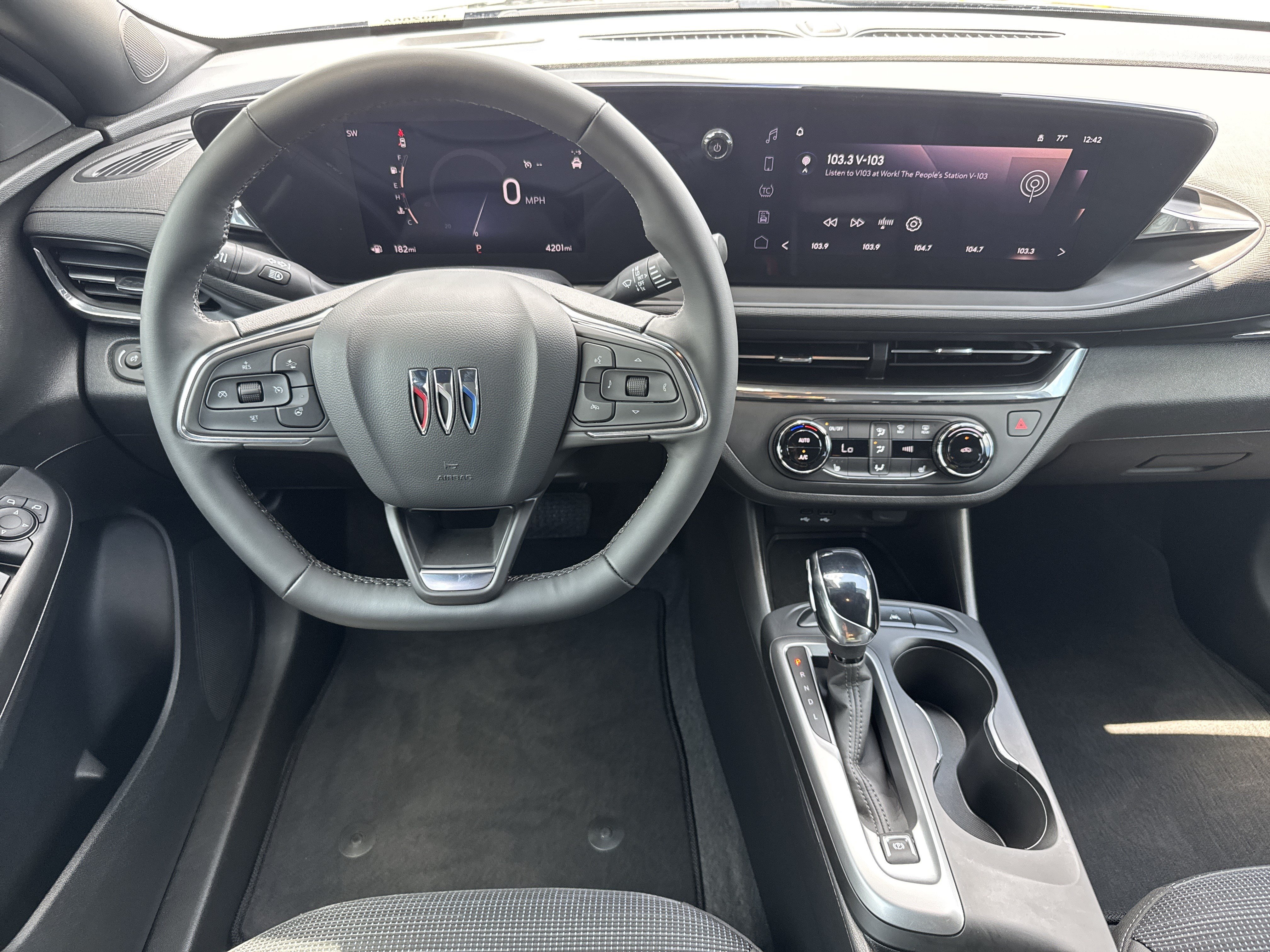 Used 2025 Buick Envista Preferred w/ Convenience I Package FWD image 18
