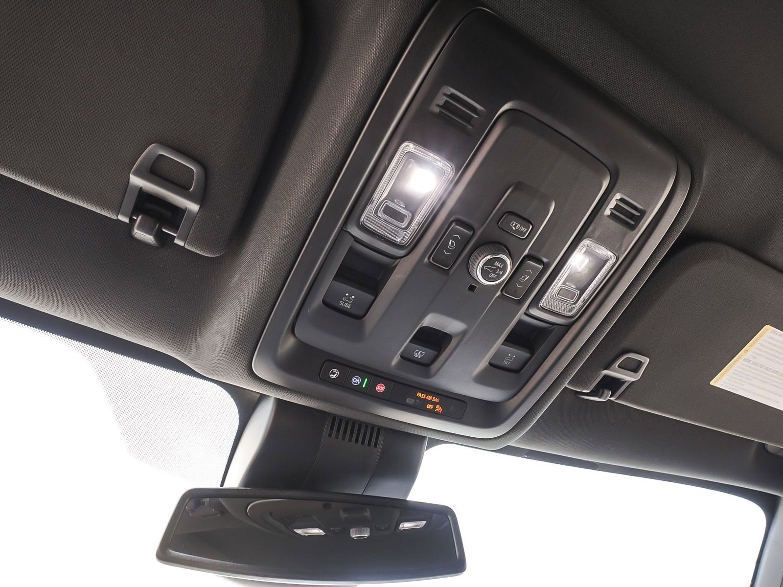 Used 2025 Chevrolet Tahoe RST w/ Comfort Package image 32