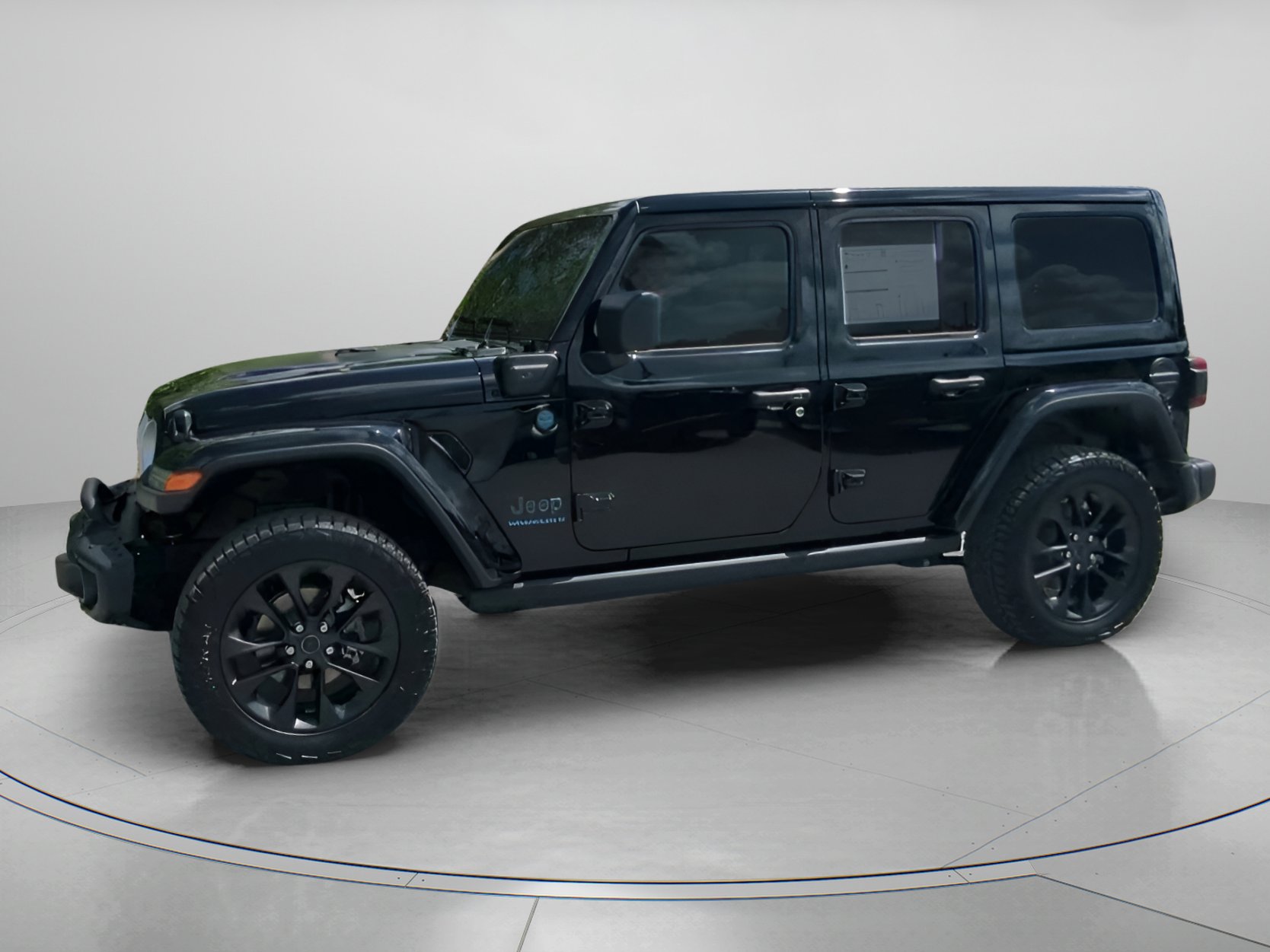 Used 2025 Jeep Wrangler Unlimited Sahara AWD/4WD image 15