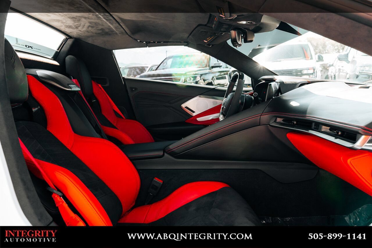 Used 2023 Chevrolet Corvette Z06 w/ Z07 Performance Package RWD image 47