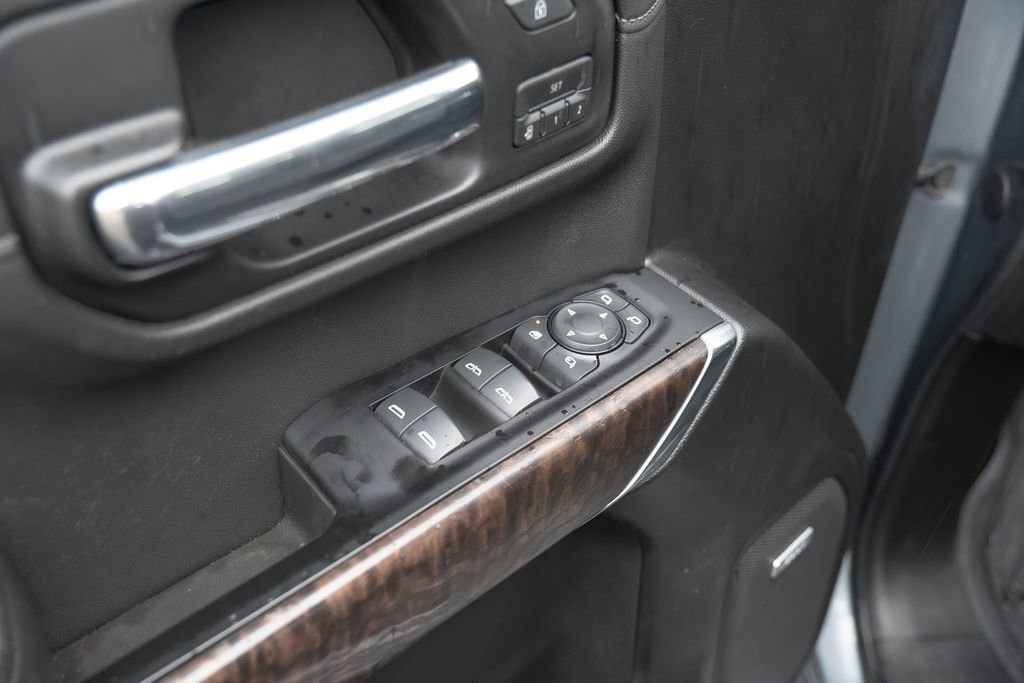 Used 2019 GMC Sierra 1500 Denali w/ Denali Ultimate Package image 17