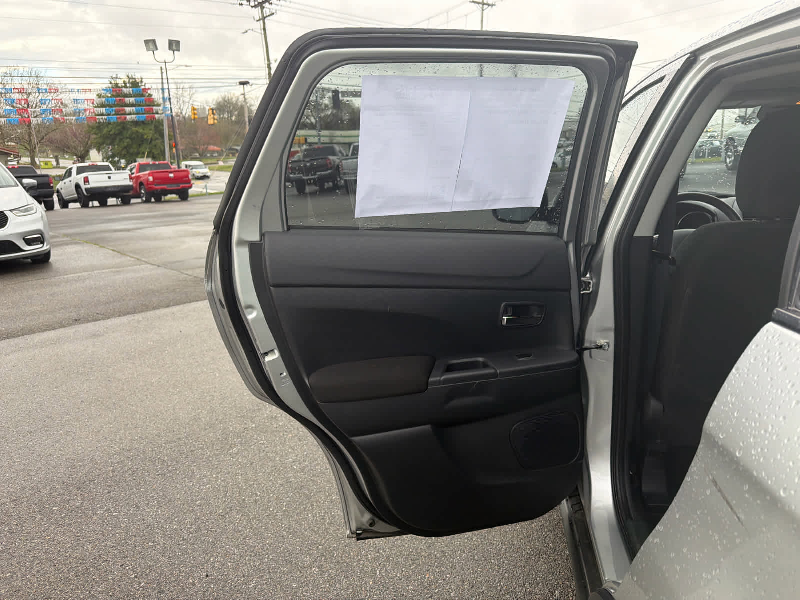 Used 2024 Mitsubishi Outlander Sport ES image 12