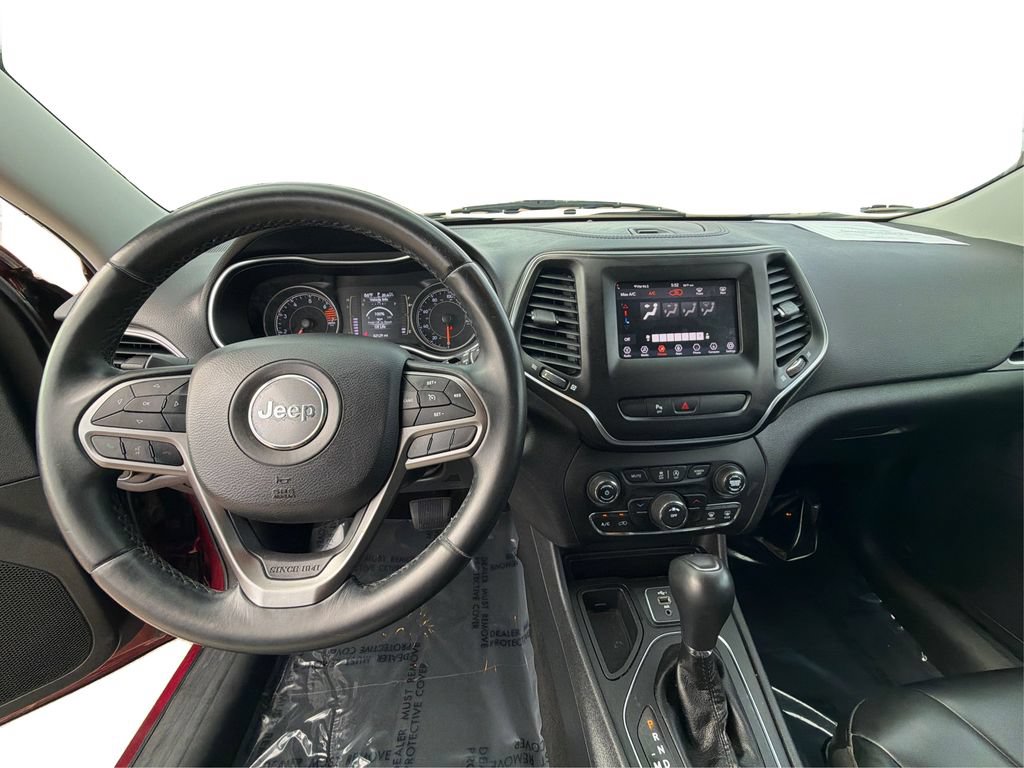 Used 2019 Jeep Cherokee Latitude Plus FWD image 30