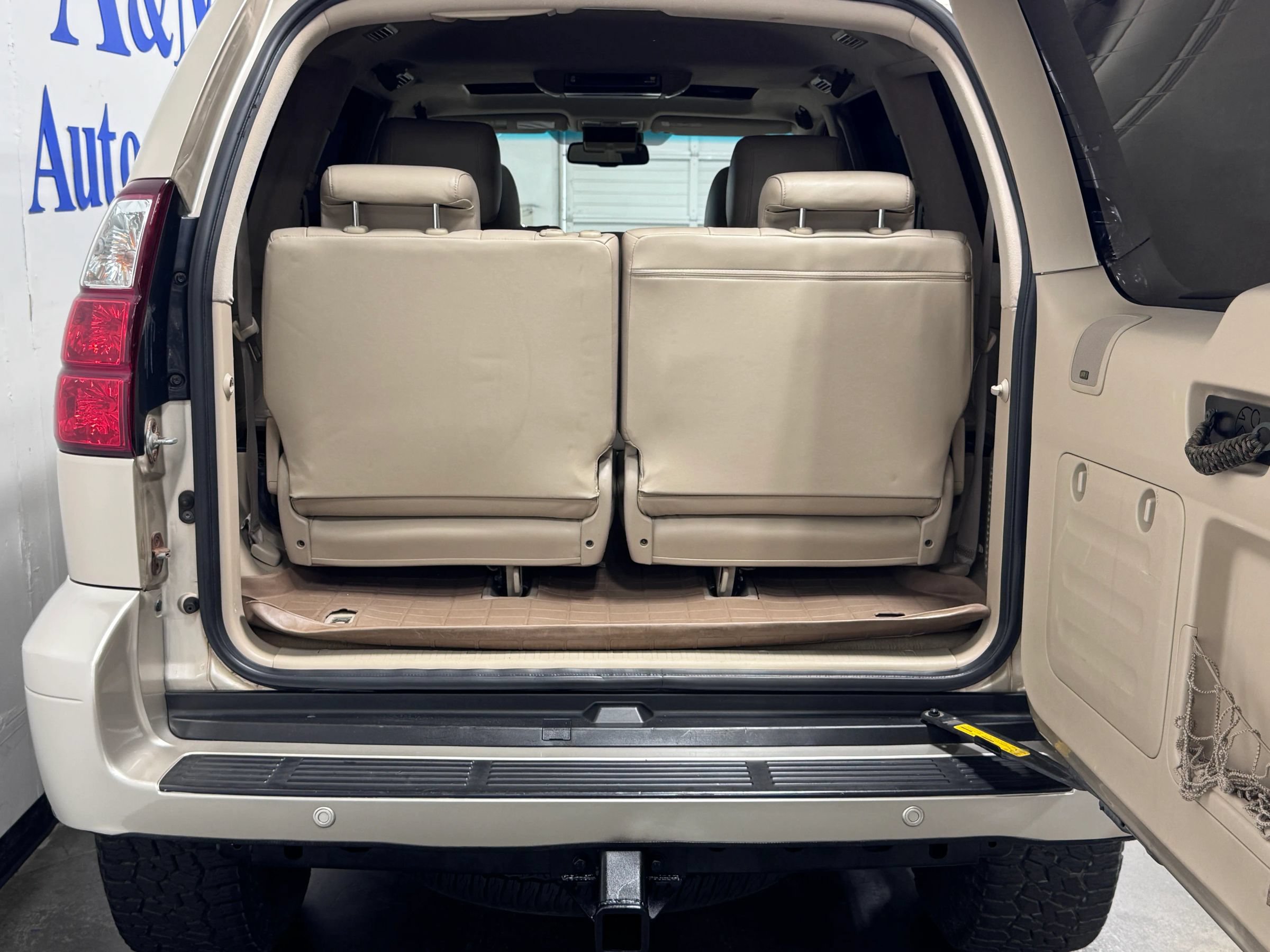 Used 2008 Lexus GX 470 AWD/4WD image 7