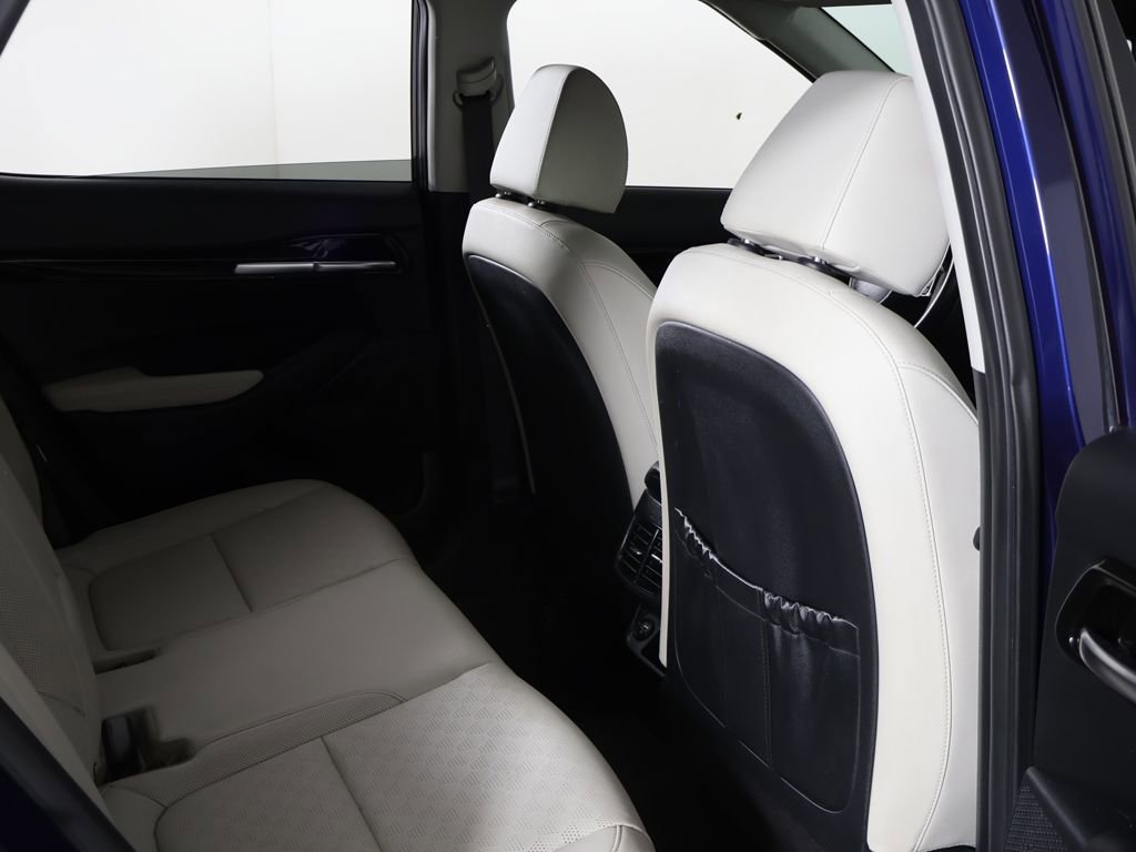 Used 2023 Kia Seltos SX image 29