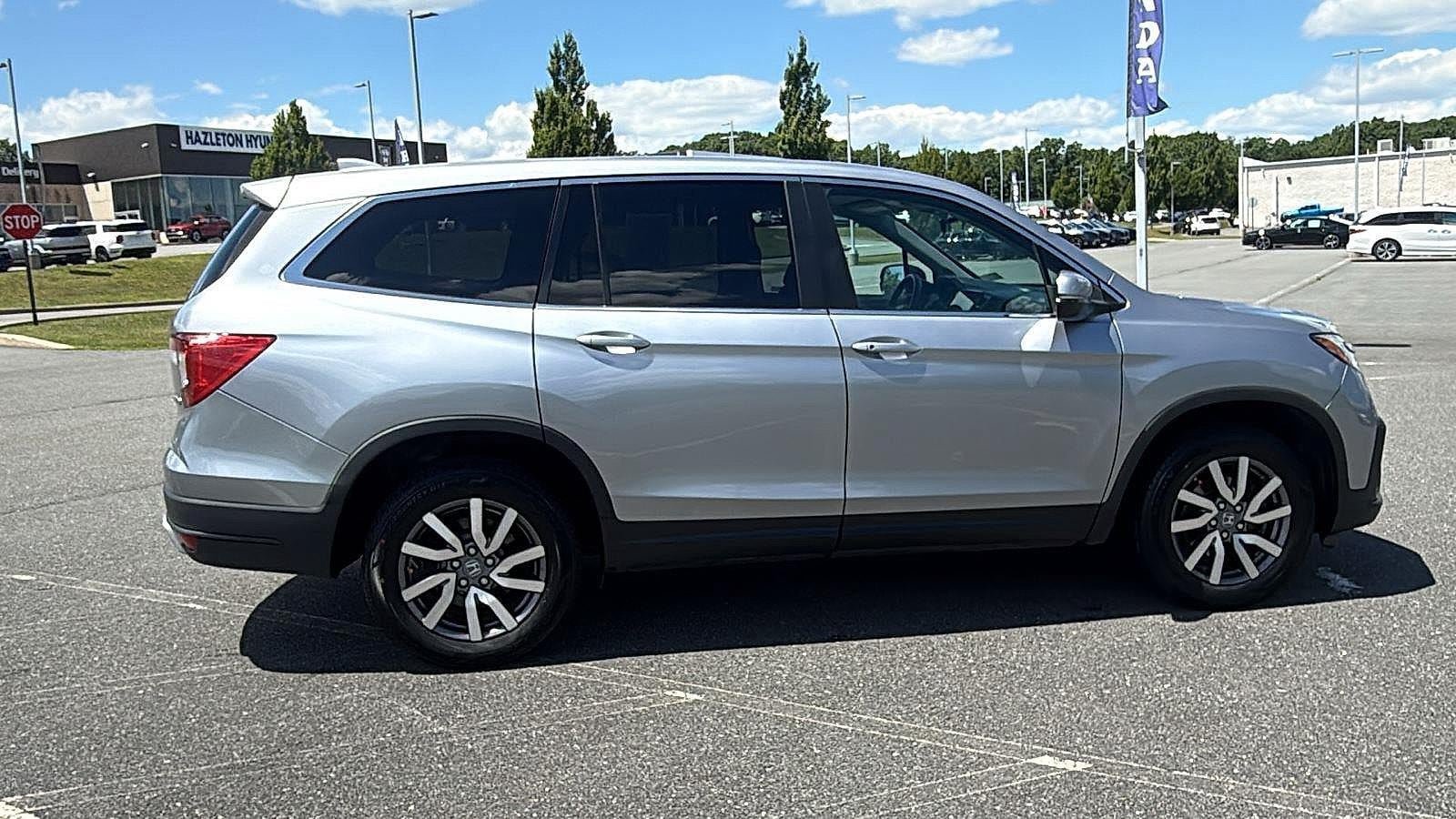 Used 2021 Honda Pilot EX image 4