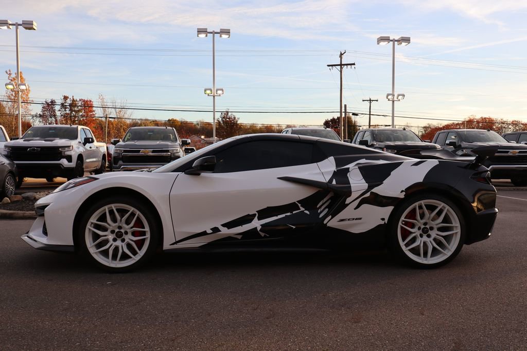 Used 2024 Chevrolet Corvette Z06 image 32