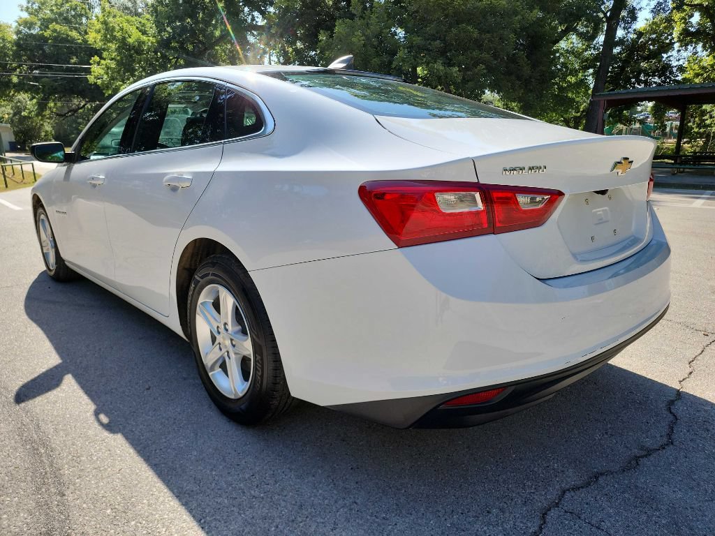 Used 2023 Chevrolet Malibu LS FWD image 5