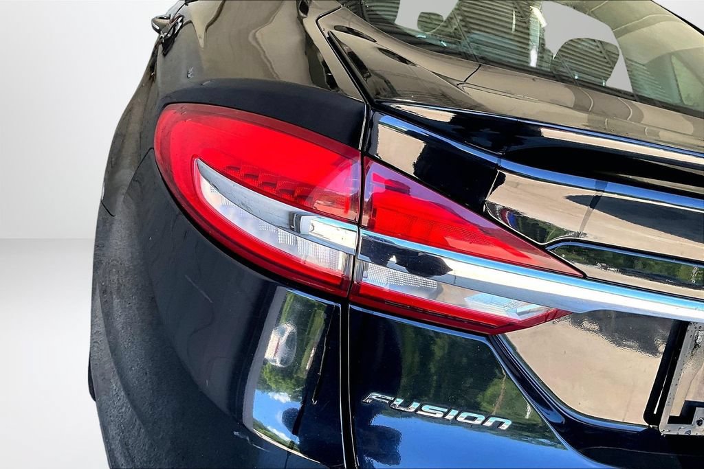 Used 2017 Ford Fusion Titanium FWD image 23