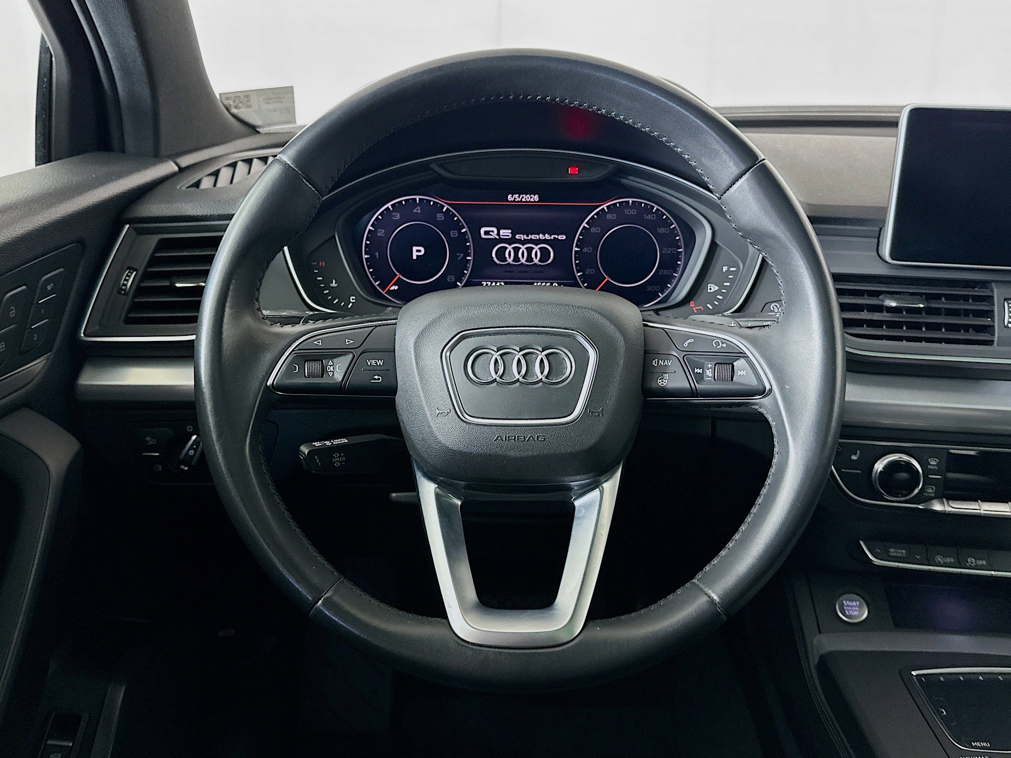 Used 2020 Audi Q5 2.0T Titanium Premium Plus w/ Premium Plus Package AWD/4WD image 18