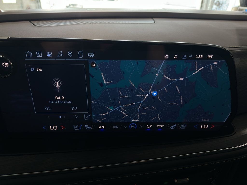 New 2025 Chevrolet Suburban Premier image 17