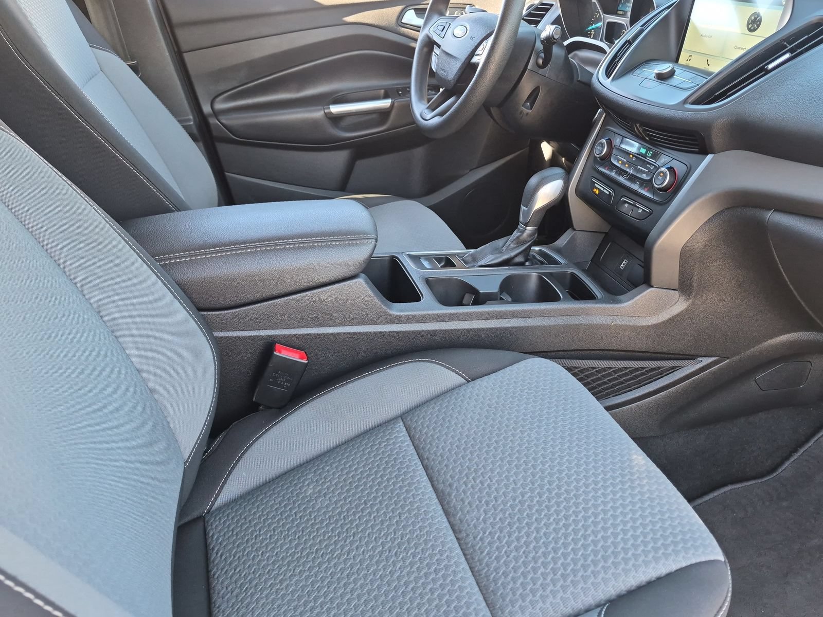 Used 2019 Ford Escape SE FWD image 22