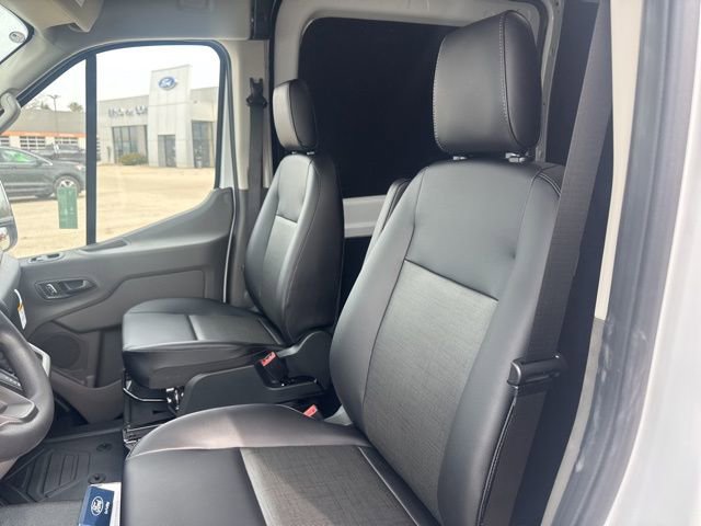 New 2026 Ford Transit 250 148 Medium Roof image 21