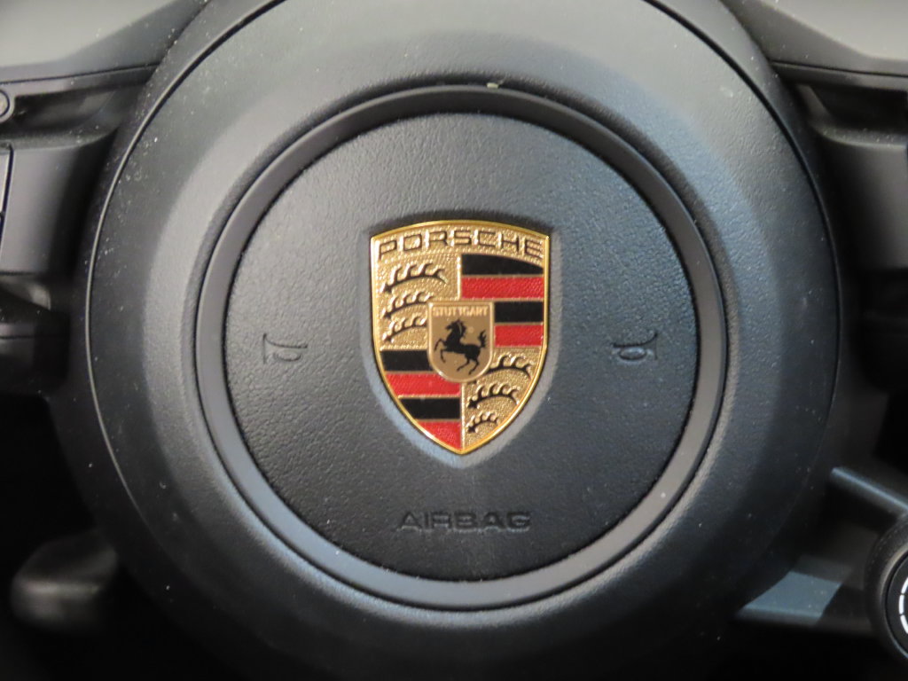 Certified 2026 Porsche Macan AWD/4WD image 20