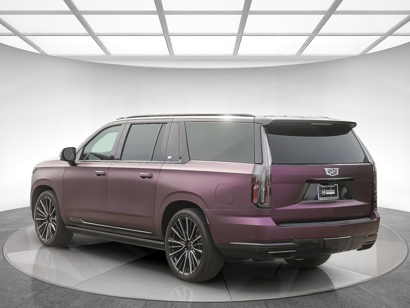 Used 2025 Cadillac Escalade ESV Sport Platinum AWD/4WD image 3